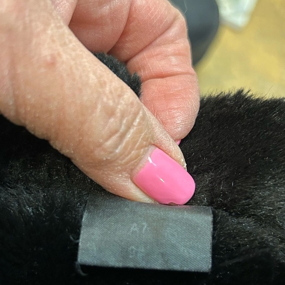 Women's Lands End  Black Suede Waterproof Winter Boots - Picture 9 of 10